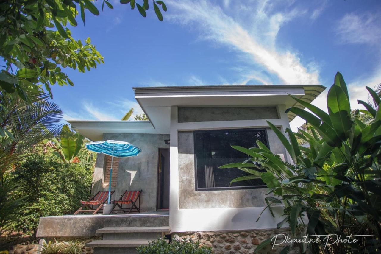 Sunshine On The Rock Hotel Ko Kut Exterior photo