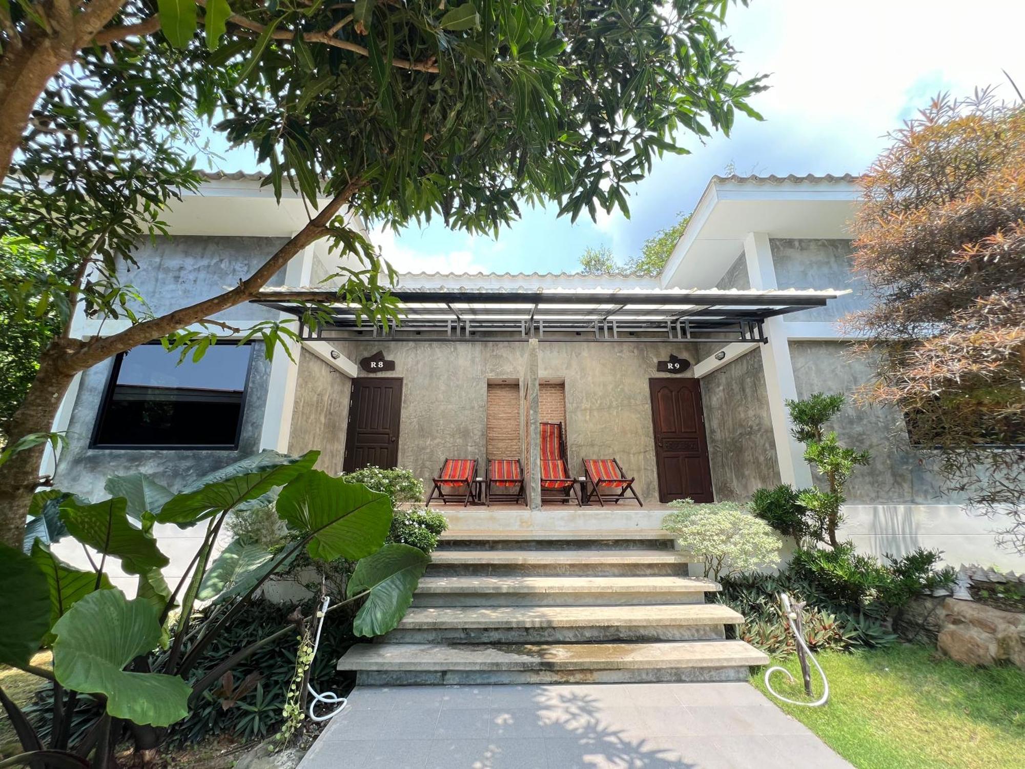 Sunshine On The Rock Hotel Ko Kut Exterior photo
