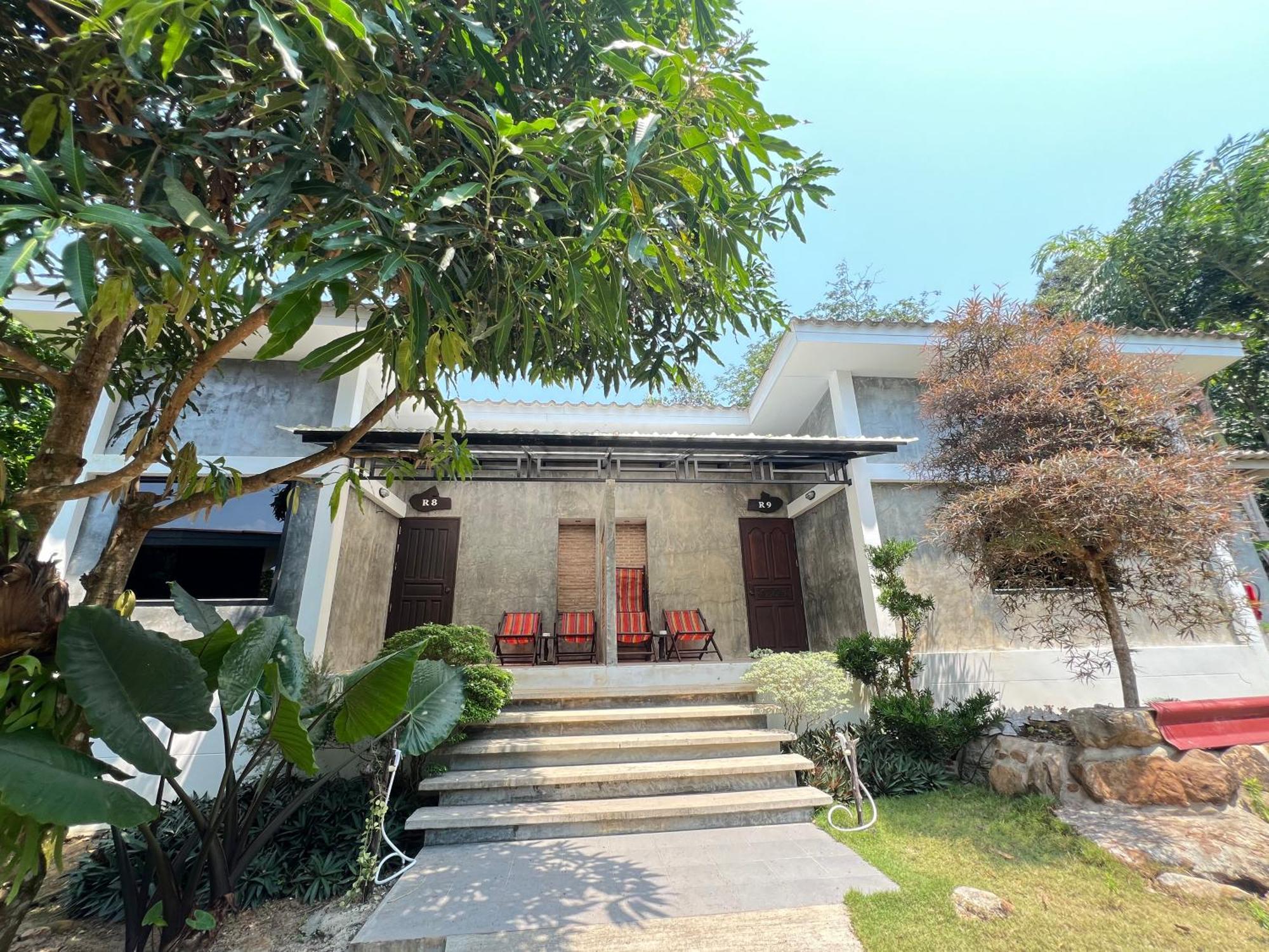 Sunshine On The Rock Hotel Ko Kut Exterior photo